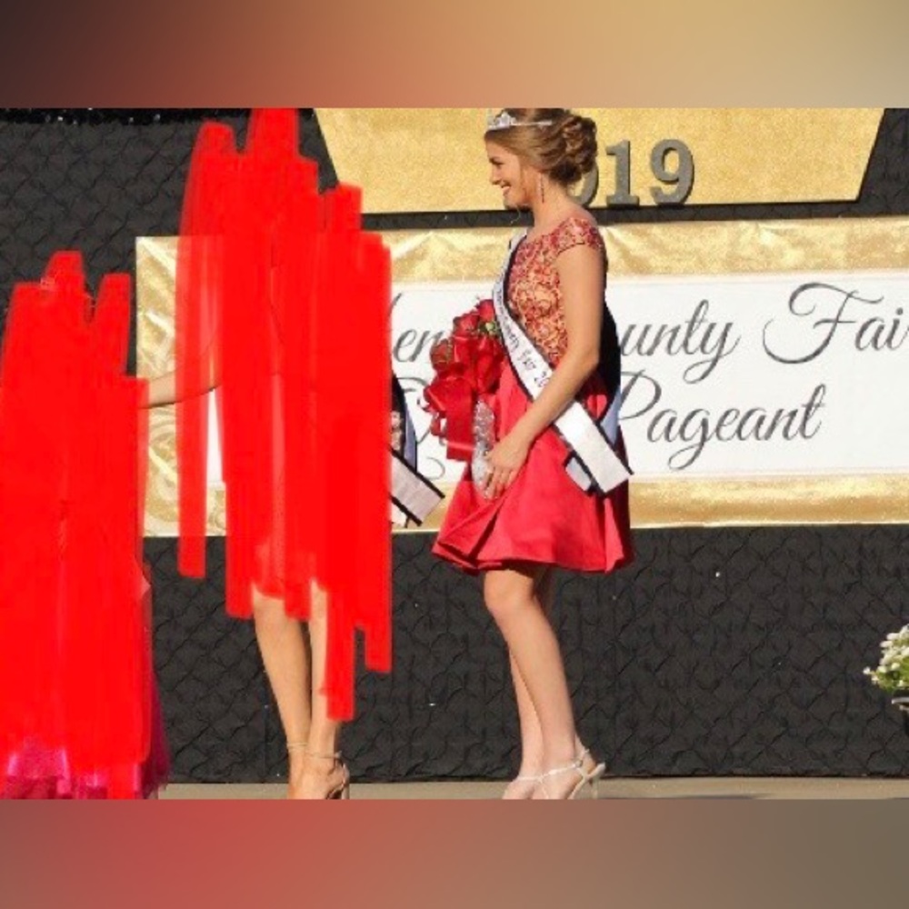 Short homecoming red sherri hill